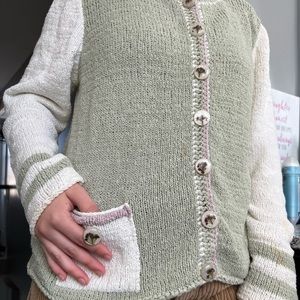90’s Vintage Knit Sweater with Detailed Buttons
